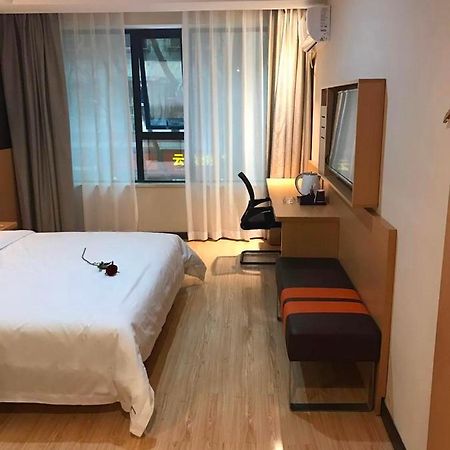 7 Days Premium Chongqing Jiangbei International Airport Branch Hotel Ngoại thất bức ảnh