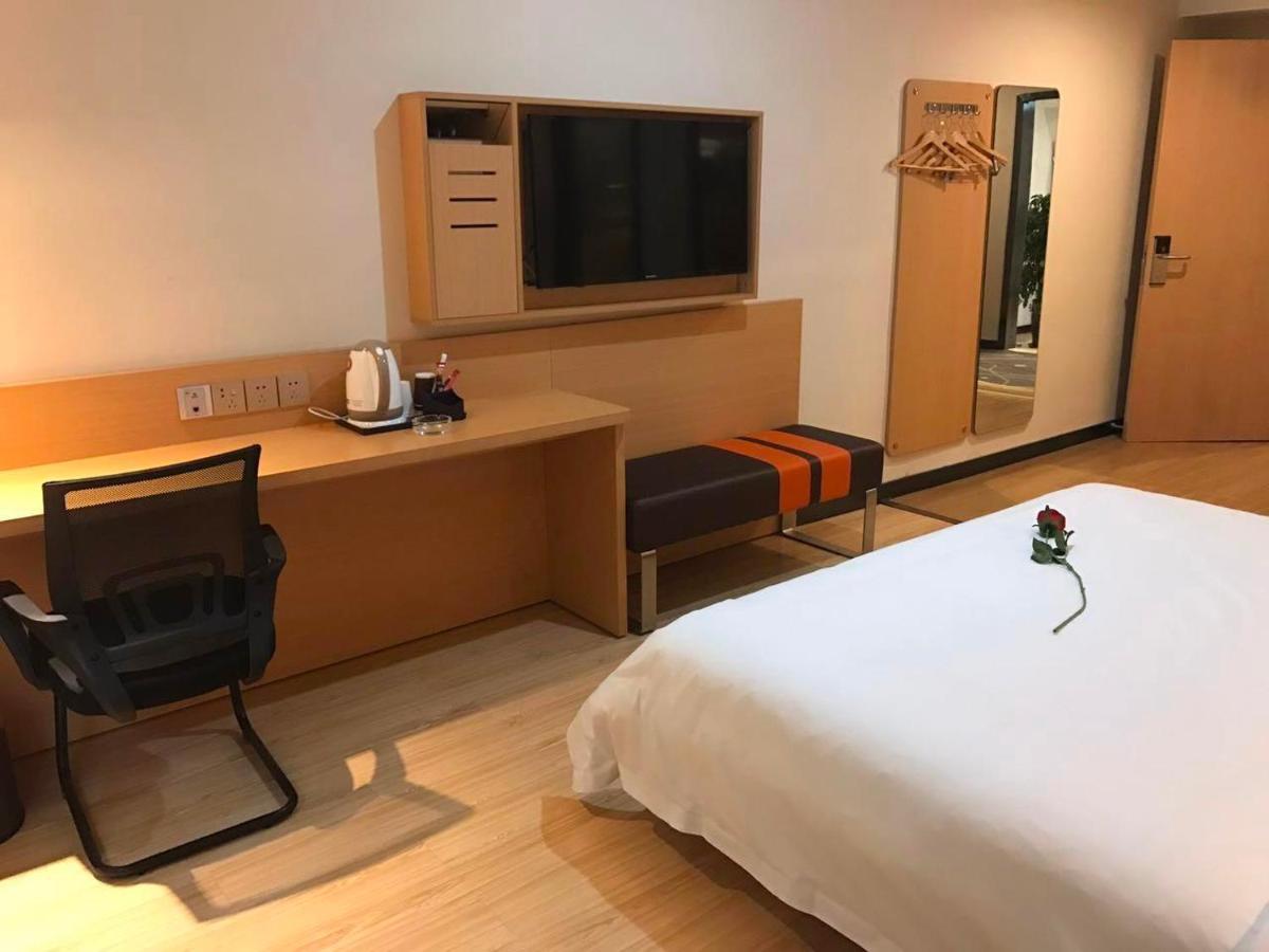 7 Days Premium Chongqing Jiangbei International Airport Branch Hotel Ngoại thất bức ảnh